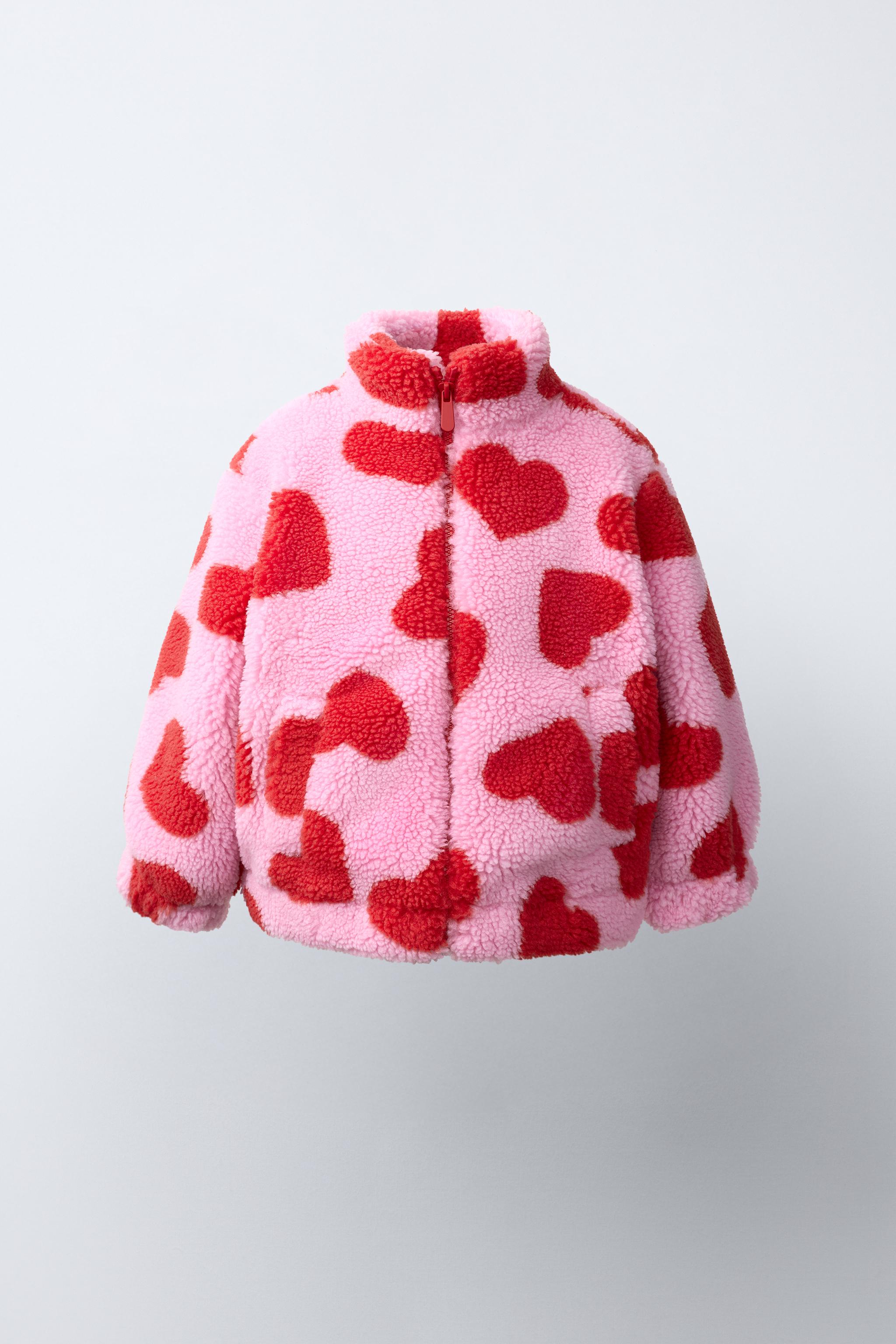 BLOUSON EFFET MOUTON IMPRIMÉ CŒURS